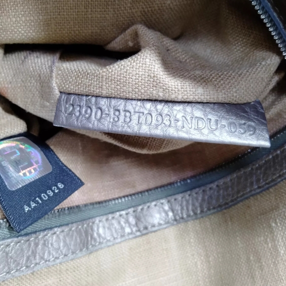 Fendi Selleria gray crossbody - vintage - Picture 16 of 16